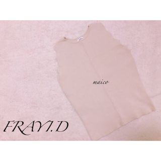 フレイアイディー(FRAY I.D)のFRAYI.D☆新品スカラップノースリニット(ニット/セーター)