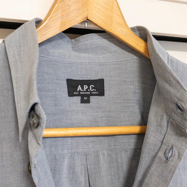 A.P.C(アーペーセー)のAPC アーペーセー グレー半袖シャツ メンズのトップス(シャツ)の商品写真