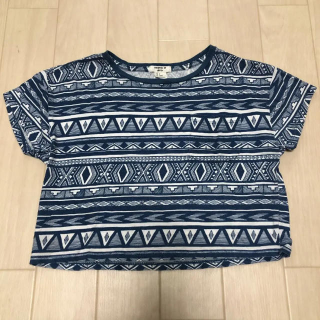 FOREVER 21(フォーエバートゥエンティーワン)のFOREVER21 girls キッズ 120 ショート丈 Tシャツ キッズ/ベビー/マタニティのキッズ服女の子用(90cm~)(Tシャツ/カットソー)の商品写真