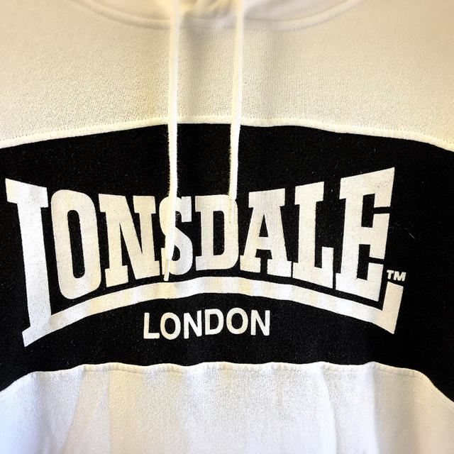 LONSDALE(ロンズデール)のロンズデール LONSDALE 白パーカー Mサイズ レア パンクス スキンズ メンズのトップス(パーカー)の商品写真