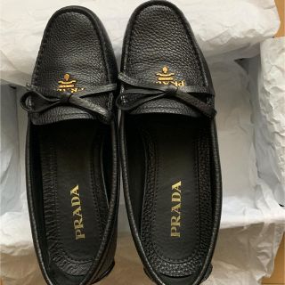 プラダ(PRADA)のPRADA フラットシューズ(ローファー/革靴)