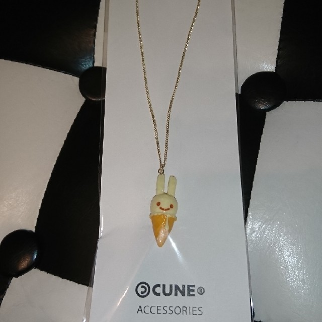 CUNE(キューン)の【CUNE】アイスクリームネックレス（バニラ） メンズのアクセサリー(ネックレス)の商品写真