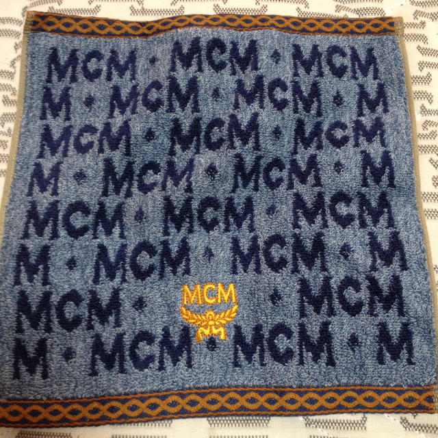 MCM(エムシーエム)のＥＭＩ＿様お取り置き ★新品★ ＭＣＭ レディースのファッション小物(ハンカチ)の商品写真