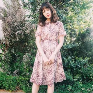 ★LEBECCA boutique ドライを束ねるフラワーレースワンピース(ひざ丈ワンピース)