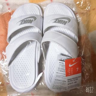 ナイキ(NIKE)のNIKE★サンダル(サンダル)