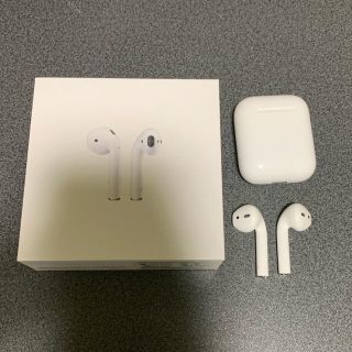 アップル(Apple)のair pods(ヘッドフォン/イヤフォン)