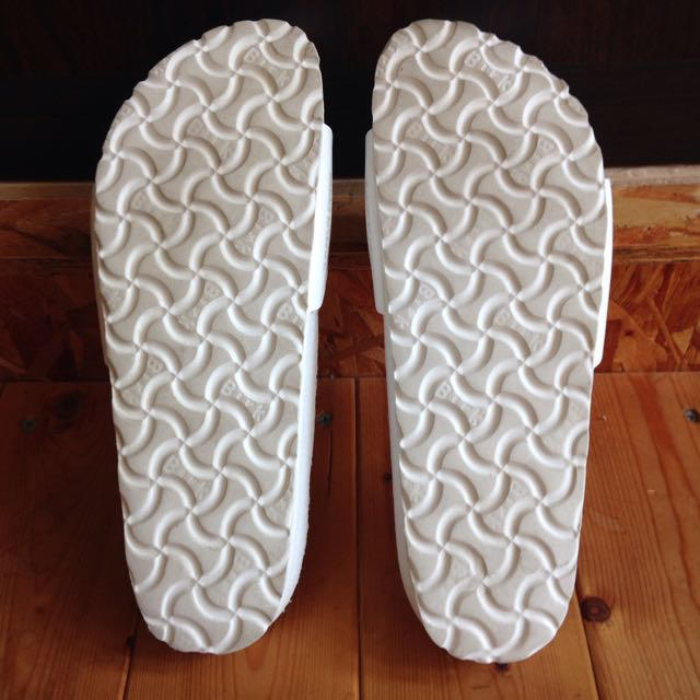 BIRKENSTOCK(ビルケンシュトック)のビルケン ホワイト♡23.0 レディースの靴/シューズ(サンダル)の商品写真