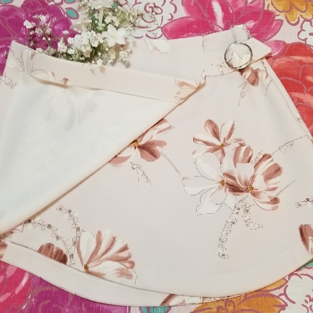 SNIDEL(スナイデル)のsnidel お花柄スカート レディースのスカート(ミニスカート)の商品写真