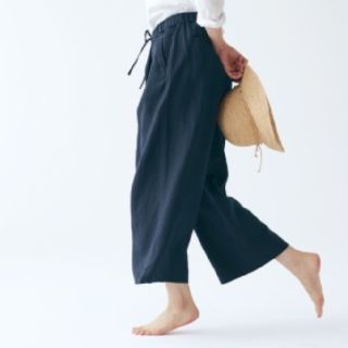 ムジルシリョウヒン(MUJI (無印良品))の【新品】無印良品フレンチリネンイージーワイドパンツ【クロップド丈】／Ｓ(クロップドパンツ)