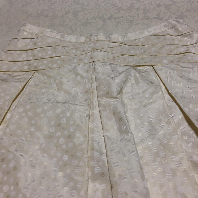 COMME CA DU MODE(コムサデモード)のコムサ デ モード  定価23100円  ドット柄スカート レディースのスカート(ひざ丈スカート)の商品写真