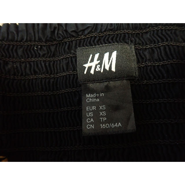 H&M(エイチアンドエム)のH&M 花柄スカート レディースのスカート(ミニスカート)の商品写真