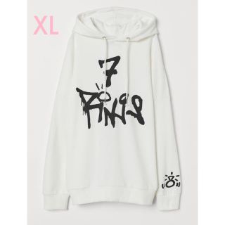 エイチアンドエム(H&M)のオーバーサイズスウェットパーカー THANK U NEXT×H&M(パーカー)