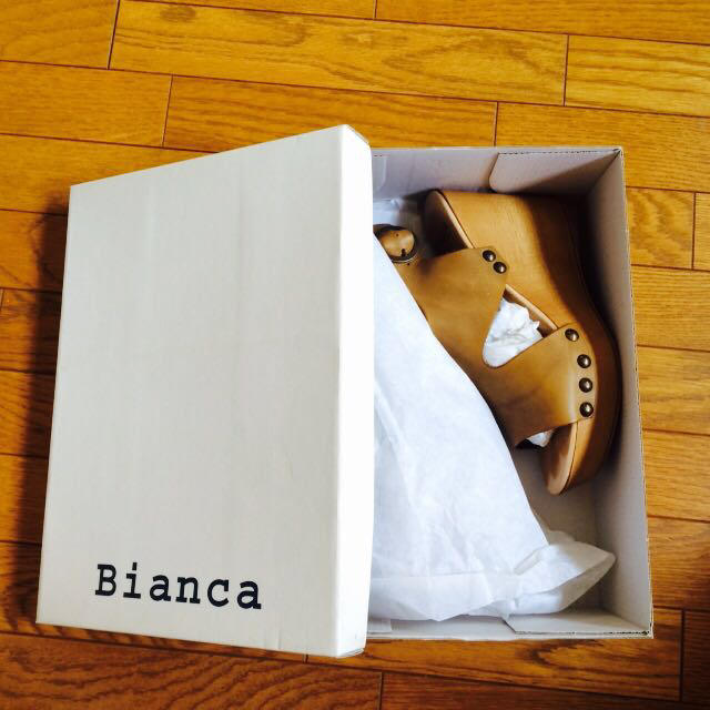KBF(ケービーエフ)の送料込  Bianca サンダル レディースの靴/シューズ(サンダル)の商品写真