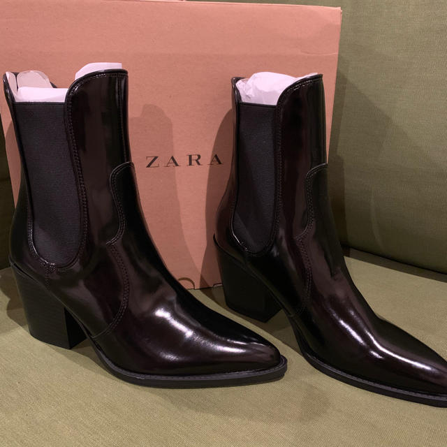 ZARA(ザラ)のZARA  サイドゴアブーツ  レディースの靴/シューズ(ブーツ)の商品写真