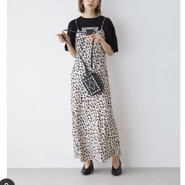 moussy(マウジー)の今季新作♡MOUSSY LEO PRINTED CAMIドレス♡レオパードワンピ レディースのワンピース(ロングワンピース/マキシワンピース)の商品写真