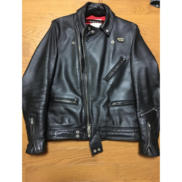 Lewis Leathers(ルイスレザー)のルイスレザーサイクロン タイトフィット 441T 38 カウハイド メンズのジャケット/アウター(ライダースジャケット)の商品写真