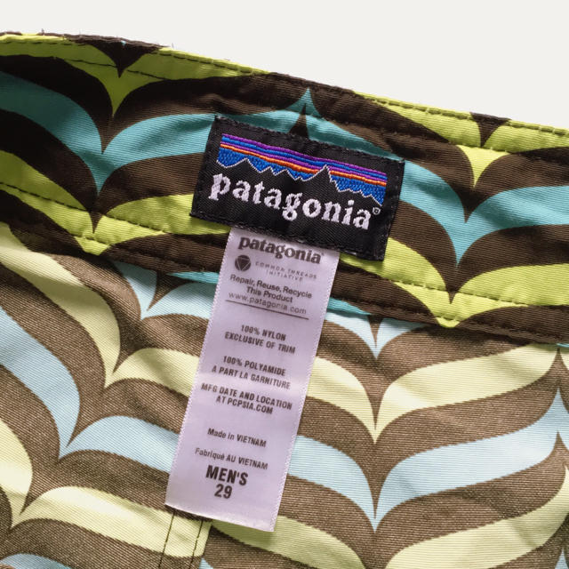 patagonia(パタゴニア)の【美品】パタゴニア ボードショーツ ショートパンツ 29 メンズの水着/浴衣(水着)の商品写真