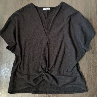 ザラ(ZARA)のZARA サラッとした生地のトップス 黒(Tシャツ(半袖/袖なし))