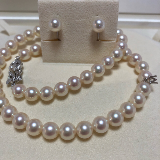 MIKIMOTO(ミキモト)のミキモト K18 パールネックレスセット  8mm  新同 プレミアムクラス レディースのアクセサリー(ネックレス)の商品写真