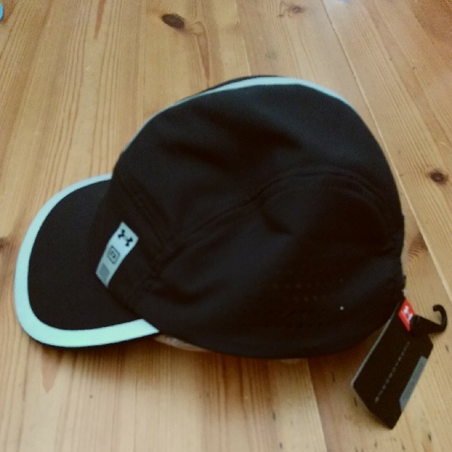 UNDER ARMOUR(アンダーアーマー)のカズ様専用　アンダーアーマー  スレッドボーンランクルー ランMEN 

 メンズの帽子(キャップ)の商品写真