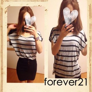 フォーエバートゥエンティーワン(FOREVER 21)のforever21 Tシャツ(Tシャツ(半袖/袖なし))