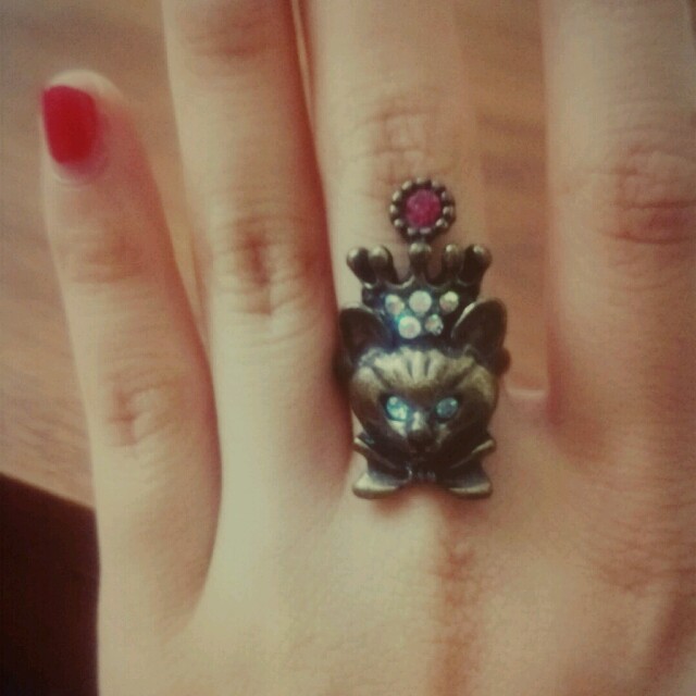 王冠ねこ 指輪 レディースのアクセサリー(リング(指輪))の商品写真