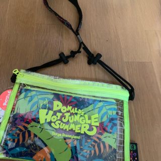 ディズニー(Disney)のディズニー❤︎ドナルドのホットジャングルサマーバッグ(キャラクターグッズ)