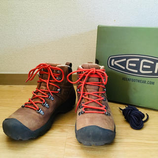 キーン(KEEN)のKeen ピレニーズ レディース 23.5 cm(登山用品)