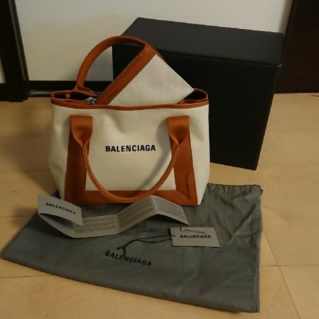 高級素材使用ブランド S カバ バレンシアガ Balenciaga キャメル 新品未使用❤️週末値下げ中 トートバッグ 
