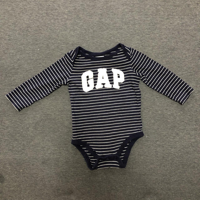 babyGAP(ベビーギャップ)のbabyGAP 6〜12m 70㎝ 長袖 ロンパース キッズ/ベビー/マタニティのベビー服(~85cm)(ロンパース)の商品写真