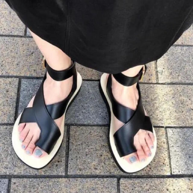 セリーヌ サンダル フィビー-
