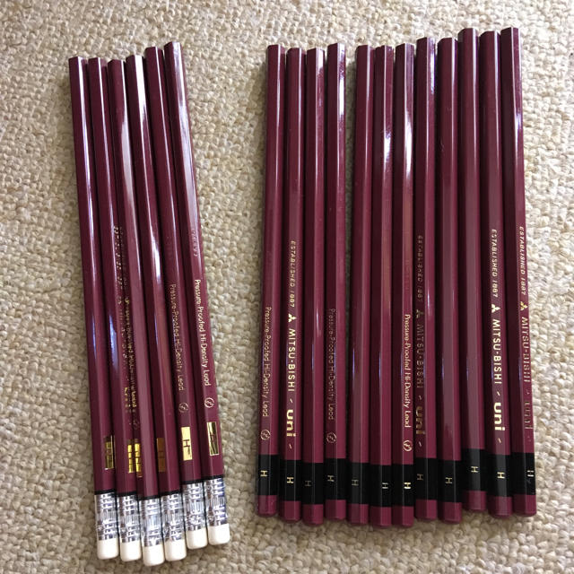 三菱鉛筆 鉛筆 三菱uni 18本 うち消しゴム付き6本 全てhの通販 By Aoi ミツビシエンピツならラクマ