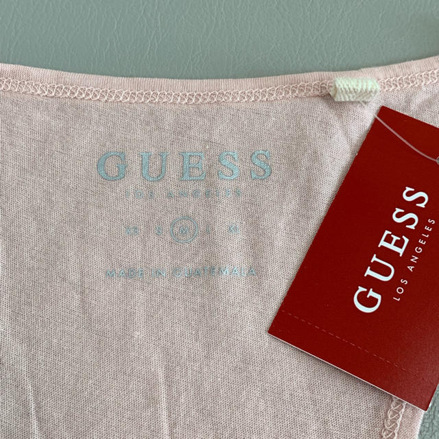 GUESS(ゲス)のGUESS  トップス レディースのトップス(Tシャツ(半袖/袖なし))の商品写真