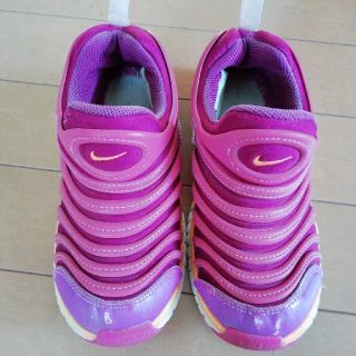 NIKE　ダイナモフリー 18(スニーカー)