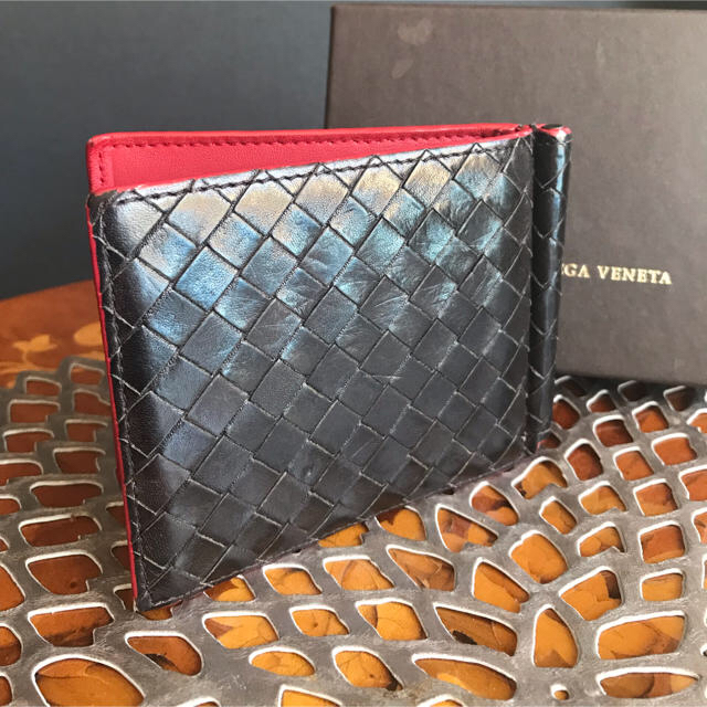 Bottega Veneta(ボッテガヴェネタ)のボッテガヴェネタ イントレチャート マネークリップ付きウォレット メンズのファッション小物(折り財布)の商品写真