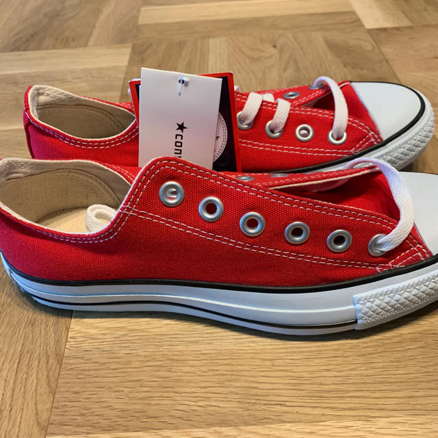 CONVERSE(コンバース)の未使用 コンバース 赤 レディースの靴/シューズ(スニーカー)の商品写真