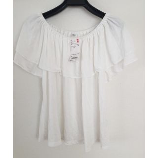 ユニクロ(UNIQLO)のユニクロ ラッフルオフショルTシャツカットソー GUザラH&M(Tシャツ(半袖/袖なし))