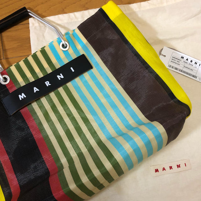 ୨୧⑅*. MARNI ショッピングバッグ イエロー ୨୧⑅*.