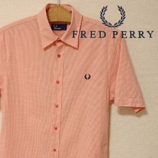 フレッドペリー(FRED PERRY)の【美品】FRED PERRY 半袖 チェック シャツ S(シャツ)