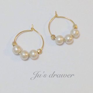 ゴールドビジュー×コットンパール ピアス(ピアス)