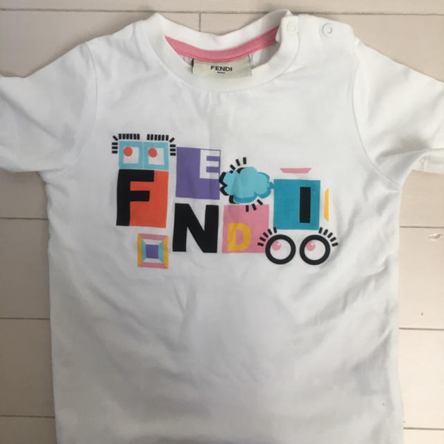 FENDI(フェンディ)の☆美品☆  FENDI  18m  Tシャツ キッズ/ベビー/マタニティのキッズ服男の子用(90cm~)(Tシャツ/カットソー)の商品写真