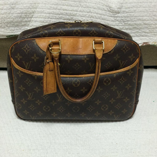 LOUIS VUITTON(ルイヴィトン)のルイヴィトン♡ドーヴィル レディースのバッグ(ハンドバッグ)の商品写真