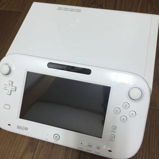 Wii U  本体(家庭用ゲーム機本体)