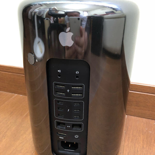 Apple Mac Pro 2013 12C/64GB/256GB/D300(デスクトップ型PC)