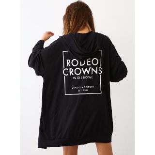 ロデオクラウンズワイドボウル(RODEO CROWNS WIDE BOWL)の気まぐれさまブラックRX(パーカー)