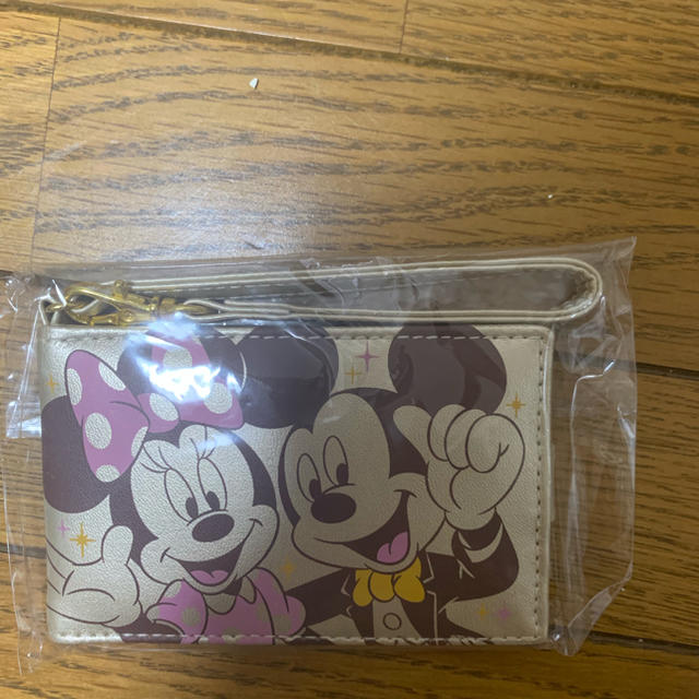 Daisy 東京ディズニーリゾート 年間パスポート購入者特典 パスケースの通販 By Karen S Shop デイジーならラクマ