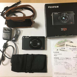 FUJIFILM デジタルカメラXQ1 セット コンデジ 箱 保証書付き