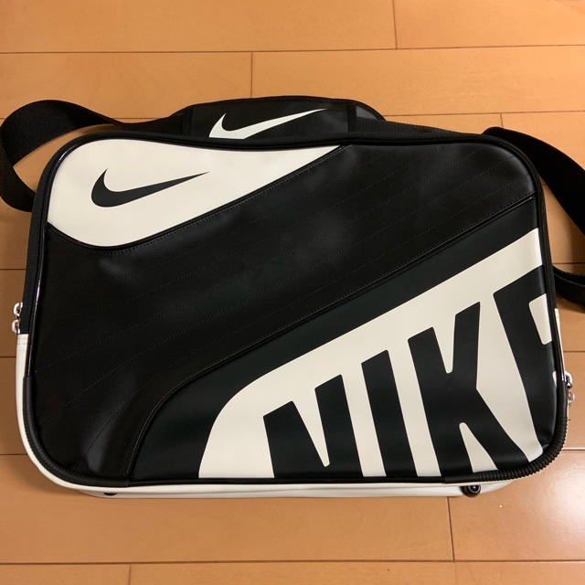 NIKE(ナイキ)のNIKE スポーツバッグ スポーツ/アウトドアのスポーツ/アウトドア その他(その他)の商品写真