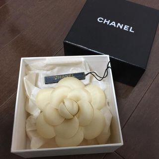 シャネル(CHANEL)のシャネル カメリアブローチ(ブローチ/コサージュ)