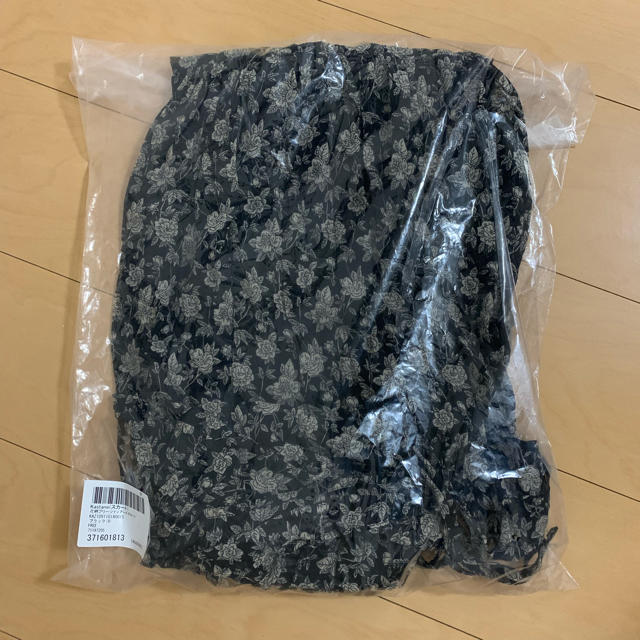 Kastane(カスタネ)のカスタネ 花柄ティアードスカート レディースのスカート(ロングスカート)の商品写真